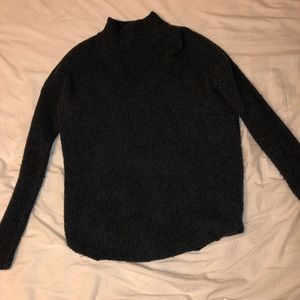 American Eagle Medium Sweater